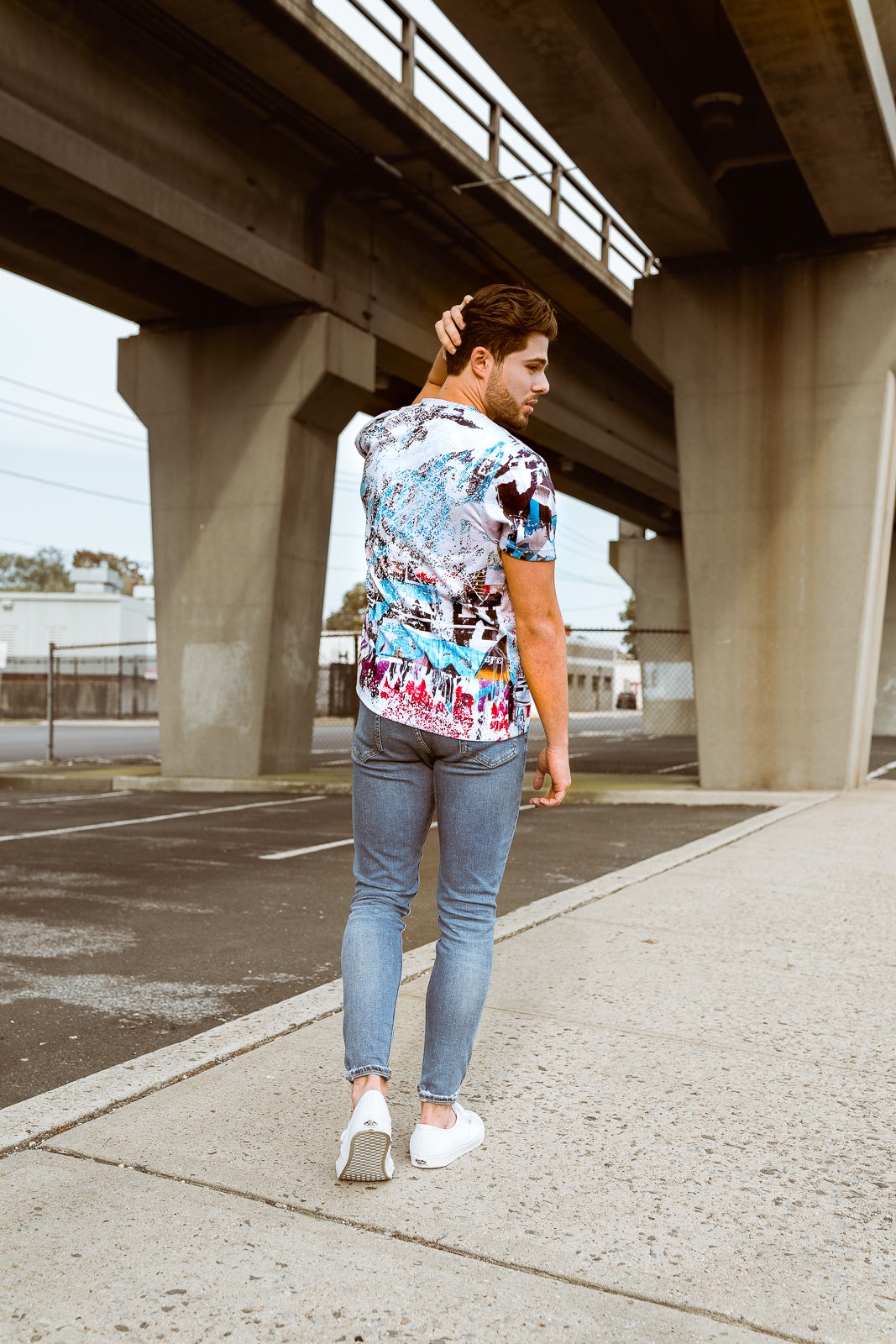 Rise Above Materialism – Carvano Apparel